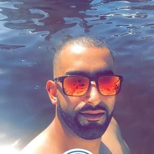 Meet your Posher, Ayman